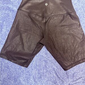 align high-rise short 8”